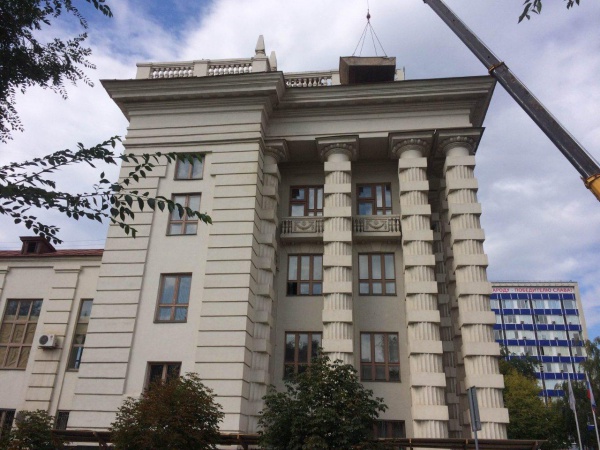 Демонтаж балюстрады