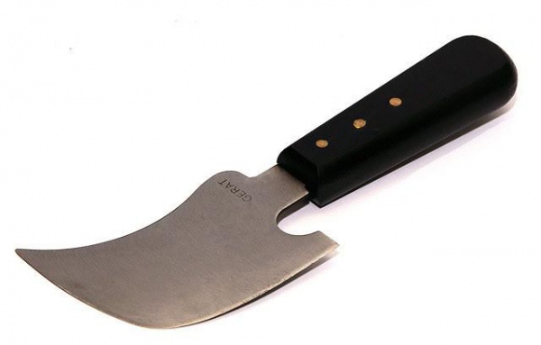 Полулунный нож