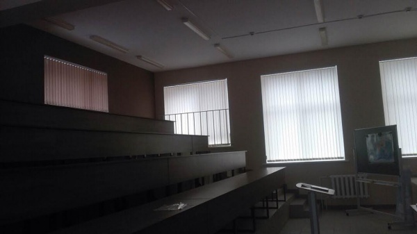 Жалюзи в аудиторию
